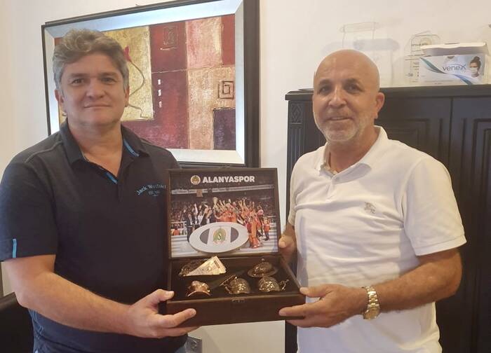 Aydıncı’ya özel uçak teşekkürü